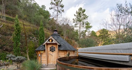 Eco chalet , grande terrasse ,vue imprenable.