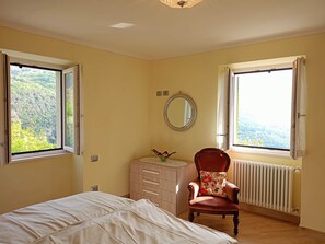 1 habitación y ropa de cama 