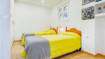 2 chambres, fer et planche à repasser, Wi-Fi gratuit