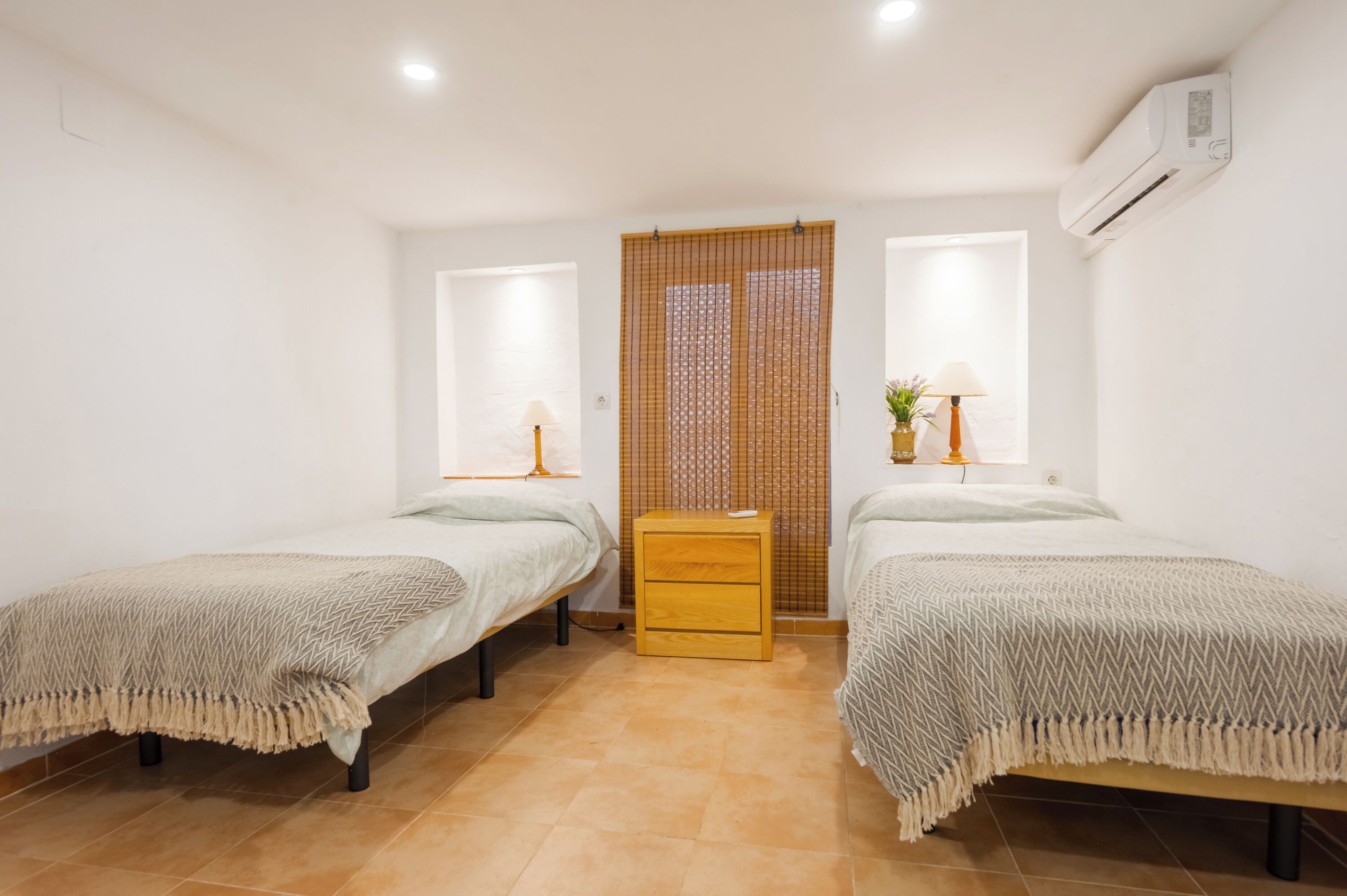 2 slaapkamers, een strijkplank/strijkijzer, gratis wifi