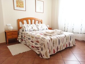 2 Schlafzimmer, Bügeleisen/Bügelbrett, kostenloses WLAN, Bettwäsche