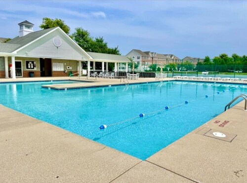 Walkable Resort Townhome with 2 Pools