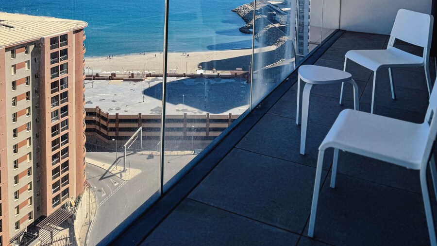 E1 Suites & Spa