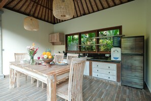 Private kitchen - Pondok Sebali Private Villa (Ubud)