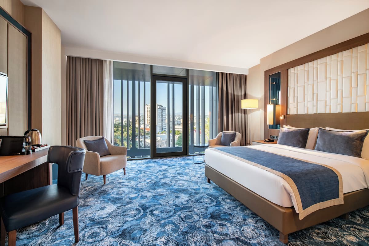 In-room safe, desk, laptop workspace, blackout curtains