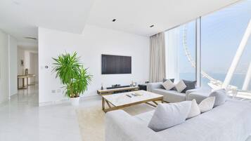 Appartement Panoramique, 3 chambres, balcon, vue mer | Coin séjour