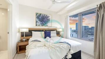 Exclusive Condo | 2 bedrooms, iron/ironing board, free WiFi, bed sheets