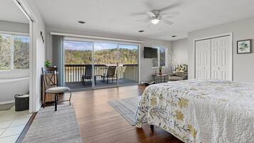 4 Schlafzimmer, Bügeleisen/Bügelbrett, Reisekinderbett, kostenloses WLAN