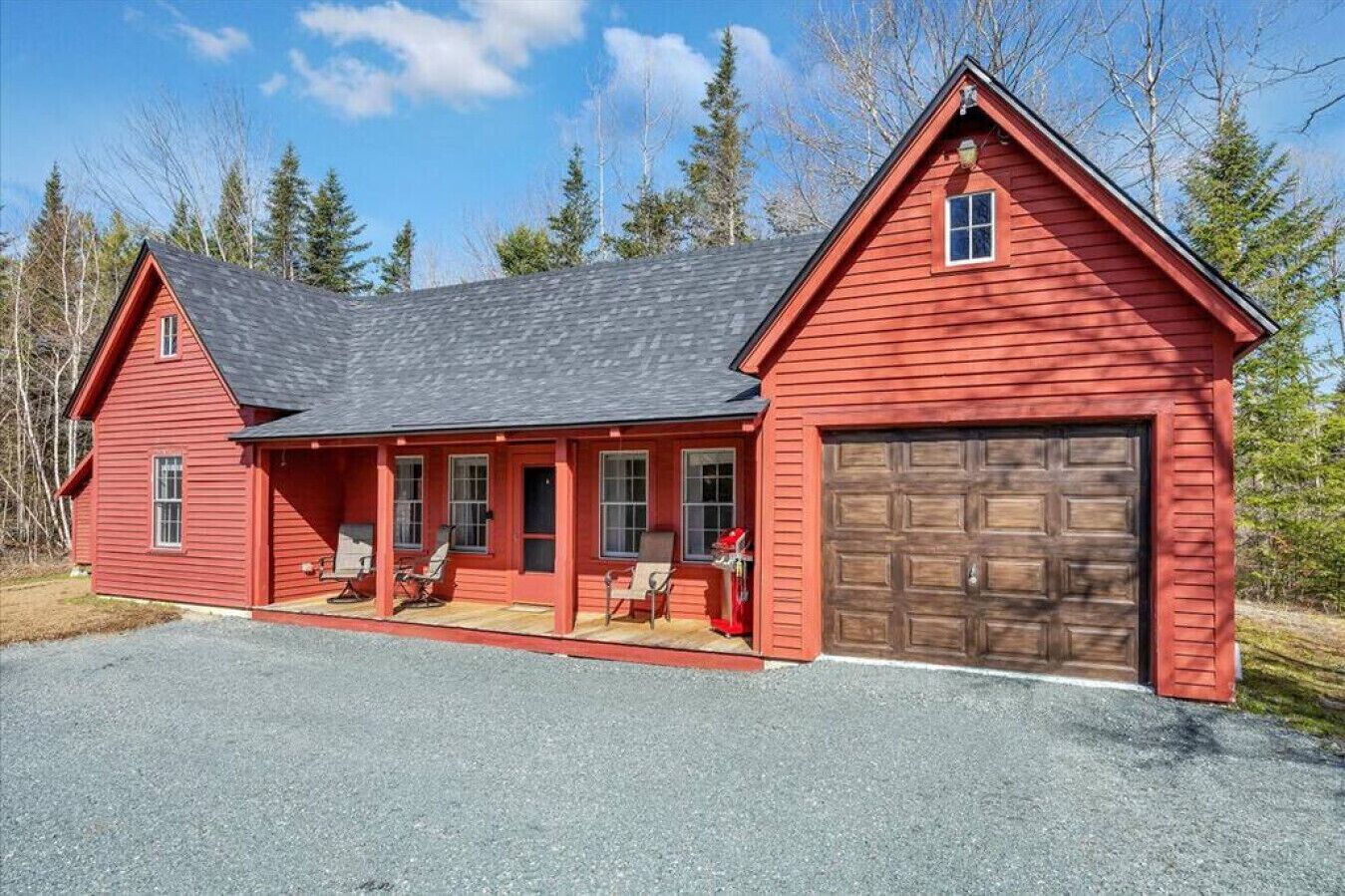 Whispering Pines-Near Trails!
