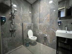 ROJ 43 | Bathroom - ROJ SUITE (Istanbul)