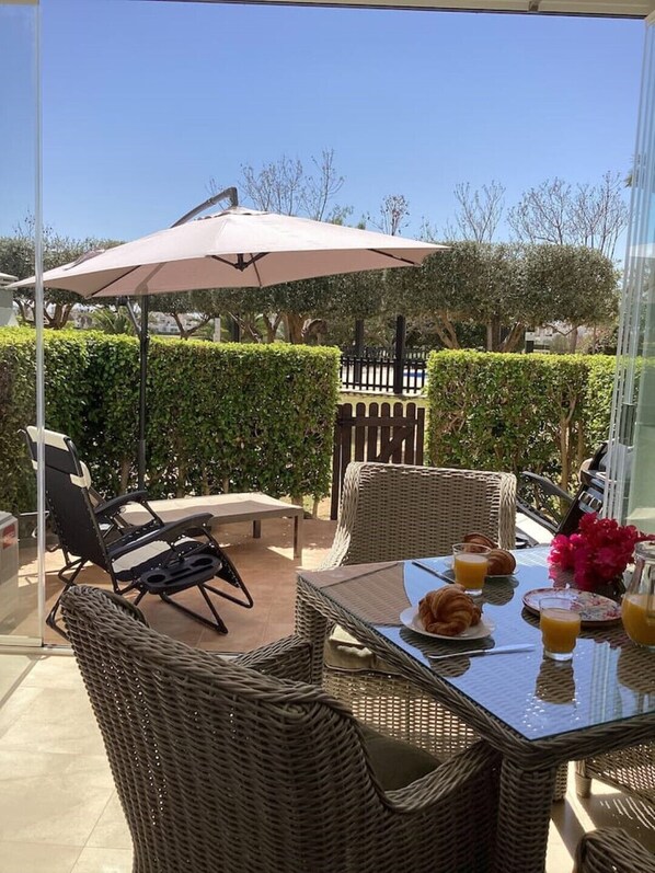 Outdoor dining