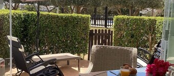 Fabulous 2 Bedroom Sunny Apartment
