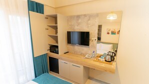Quarto standard | Cofres nos quartos, Wi-Fi de cortesia, roupa de cama