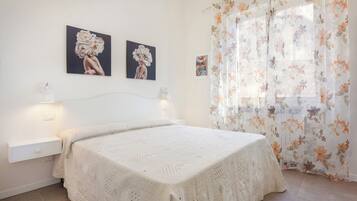 3 chambres, fer et planche à repasser, lit parapluie, Wi-Fi