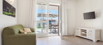 Villa Chiara-With pool APT 1