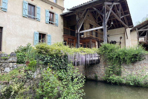Thé gîte front from beside the mill stream