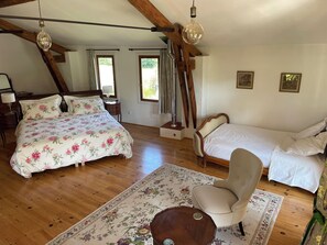 2 camere, ferro/asse da stiro, culla da viaggio, Wi-Fi gratuito