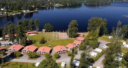 Hindås lake cabins