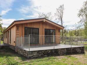 Cottage | Front of property - Blackthorn Copse (Ulverston)