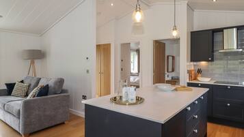 Casa de campo | Cocina privada | Frigorífico, lavavajillas, hervidor eléctrico y tostadora