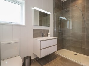 Bathroom - The Brambles (Ulverston)