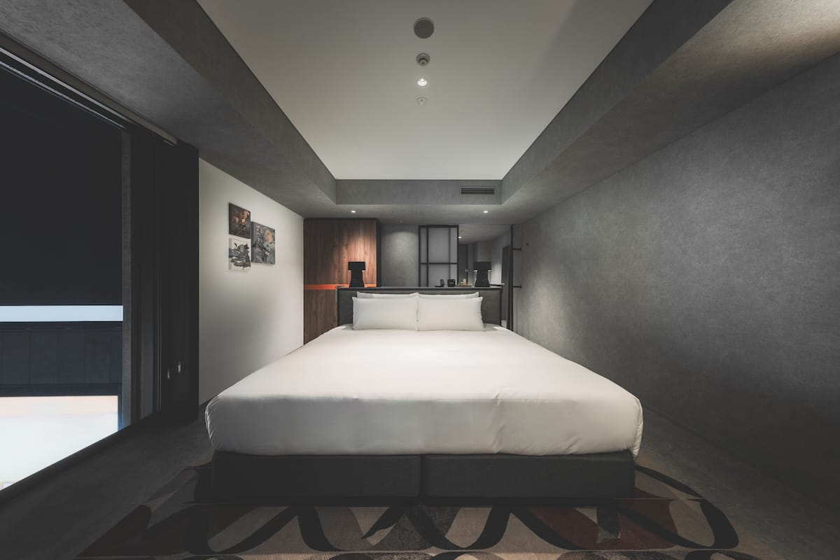 Kamar Double Deluks, Bebas Asap Rokok, sudut (Spa Access Included) | Meja kerja, Wi-Fi gratis, dan seprai linen