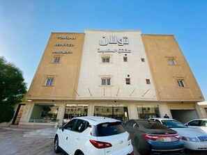 Exterior - Towlan Khress  (Riyadh)