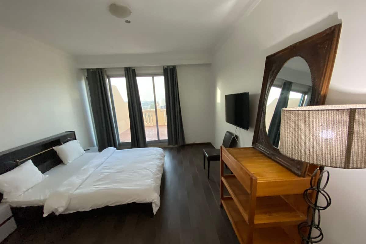 1 habitación y ropa de cama