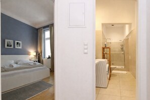 1 Schlafzimmer, Schreibtisch, Bügeleisen/Bügelbrett, kostenloses WLAN