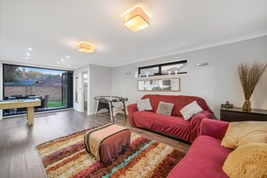 Smart-tv, videospil, bøger