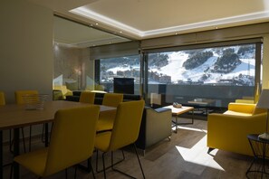 42-inch LED TV with digital channels, TV - THE MIRROR & SPA by Elegant Residences (Ransol)