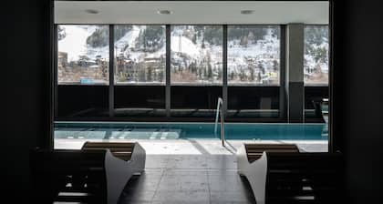 THE MIRROR & SPA by Elegant Residences