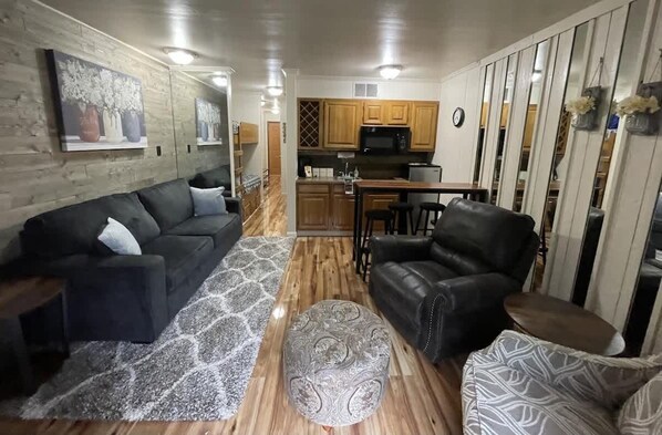 Unclassified image, 1 of 15, button