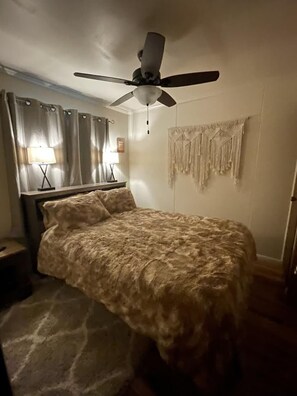 Unclassified image, 5 of 15, button