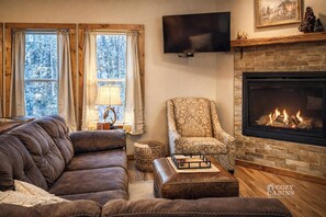 TV, peis og kontorer