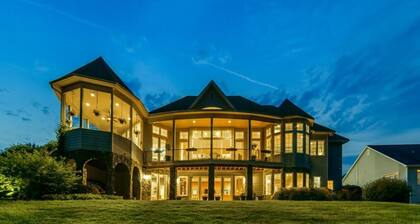 Portside Villa Luxury Rental on Lake Gaston