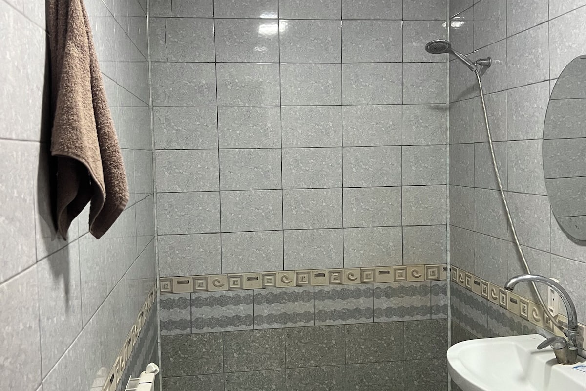 standard room, 1 double bed | bathroom | shower, rainfall showerhead, designer toiletries, slippers