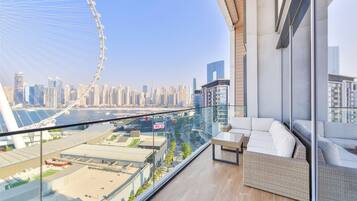 Departamento panorámico, 2 habitaciones, balcón, frente al océano | Balcón