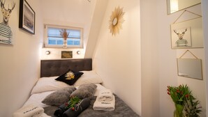 Lägenhet Comfort | 1 sovrum, mörkläggningsgardiner, strykjärn/strykbräda och gratis wi-fi