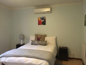 2 bedrooms, in-room safe, desk, soundproofing
