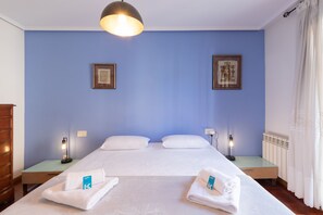 2 bedrooms, desk, iron/ironing board, WiFi - Eihera - baskeyrentals (Irun)