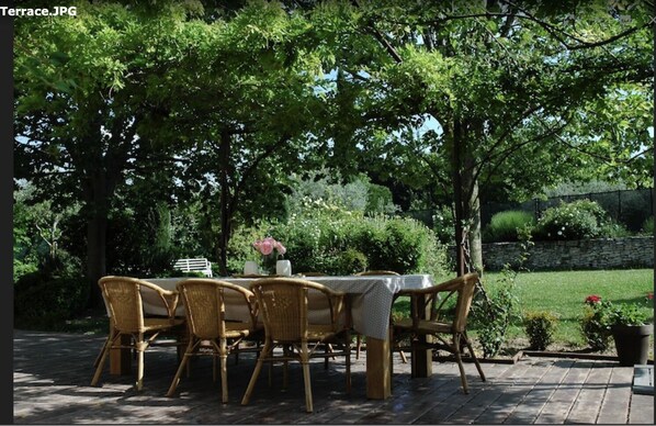 Ristorazione all'aperto