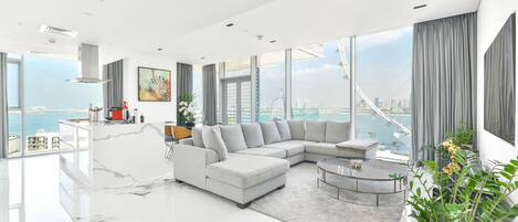 Luxury Apartment, 3 Bedrooms, Balcony, Sea View | Living area