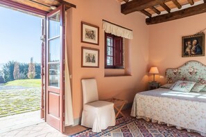 6 soverom, reiseseng for barn, wi-fi (inkludert) og rullestolvennlig