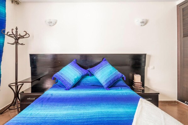 Apartment | 2 bedrooms, free WiFi, bed sheets