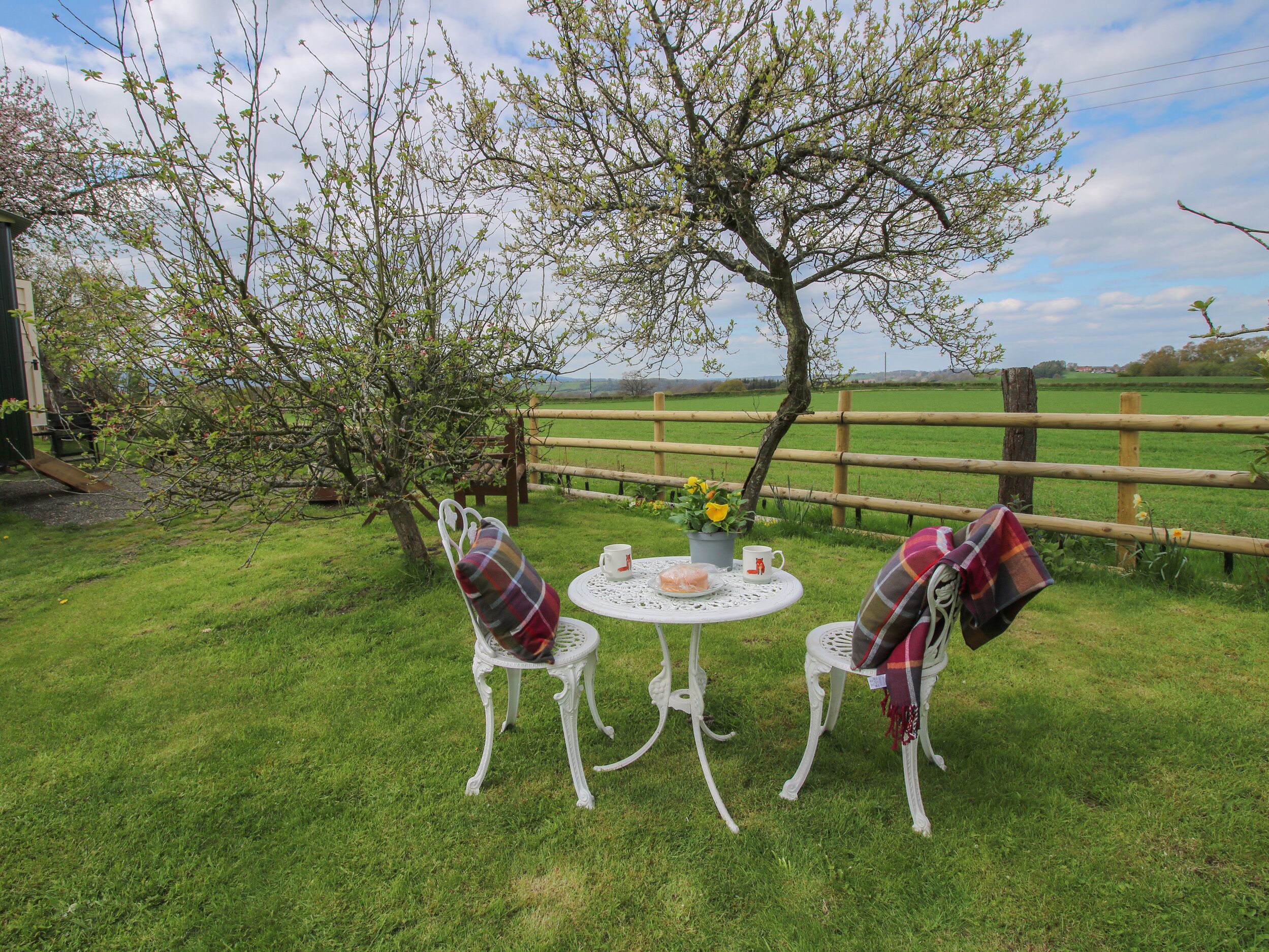 Cottage | Outdoor dining