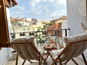 Outdoor banquet area - Hanole Guest House (Ayvalik)