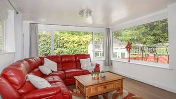 Cottage | Khu phòng khách