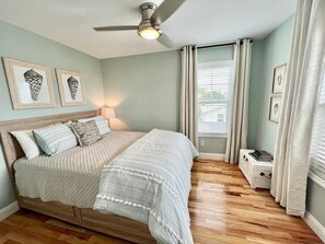 4 bedrooms, iron/ironing board, free WiFi, bed sheets