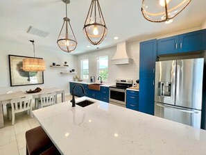 Fridge, microwave, oven, stovetop - Boardwalk Beauty - 3 Blocks to Beach - Hot Tub (Carolina Beach)